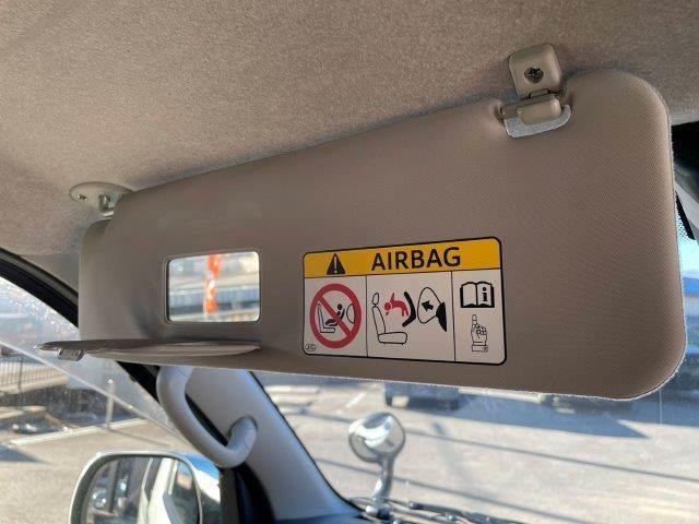 ハイエースバン ロングスーパーＧＬ　両側パワースライドドア　ベッドキット　セーフティセンス　メモリーナビ　フルセグＴＶ　禁煙車　ＥＴＣ　バックカメラ　Ｂｌｕｅｔｏｏｔｈ　ＬＥＤヘッドライト　ハーフレザー　オートライト　ドライブレコーダー（52枚目）