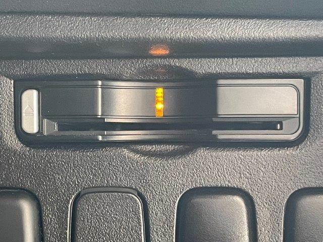 デリカＤ：５ ジャスパー　特別仕様車　フリップダウンモニター　両側パワースライドドア　ハーフレザー　シートヒーター　禁煙車　ＬＥＤヘッドライト　ＥＴＣ　純正ＳＤナビ　フルセグＴＶ　Ｂｌｕｅｔｏｏｔｈ　バックカメラ　サイドカメラ（57枚目）