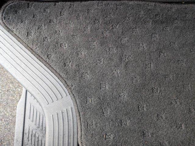 ハイエースバン スーパーＧＬ　ダークプライム　ディーゼルターボ　ＬＥＤヘッドライト　バックカメラ　禁煙車　ＥＴＣ　ハーフレザーシート　スマートキー　９インチディスプレイオーディオ　盗難防止装置　１５インチアルミホイール（45枚目）