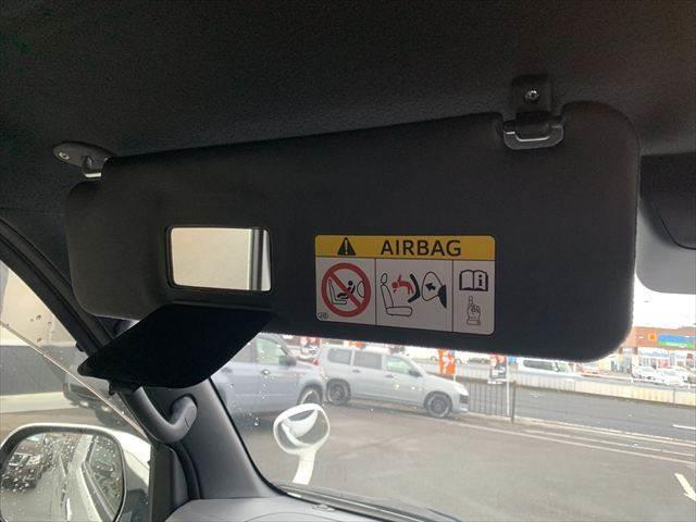 ハイエースバン スーパーＧＬ　５０ＴＨ　アニバーサリーリミテッド　特別仕様車　アルパイン製１１インチメモリーナビ　両側パワースライドドア　ハーフレザーシート　セーフティセンス　禁煙車　ＥＴＣ　フルセグＴＶ　Ｂｌｕｅｔｏｏｔｈ対応　ＬＥＤヘッドライト　バックカメラ（52枚目）