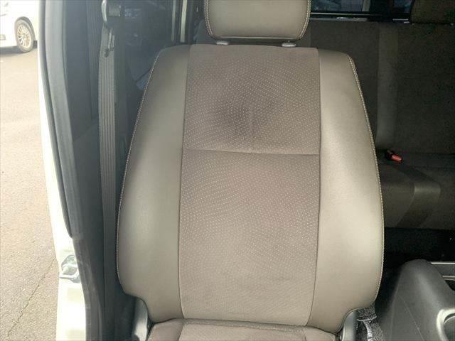 ハイエースバン スーパーＧＬ　５０ＴＨ　アニバーサリーリミテッド　特別仕様車　アルパイン製１１インチメモリーナビ　両側パワースライドドア　ハーフレザーシート　セーフティセンス　禁煙車　ＥＴＣ　フルセグＴＶ　Ｂｌｕｅｔｏｏｔｈ対応　ＬＥＤヘッドライト　バックカメラ（54枚目）