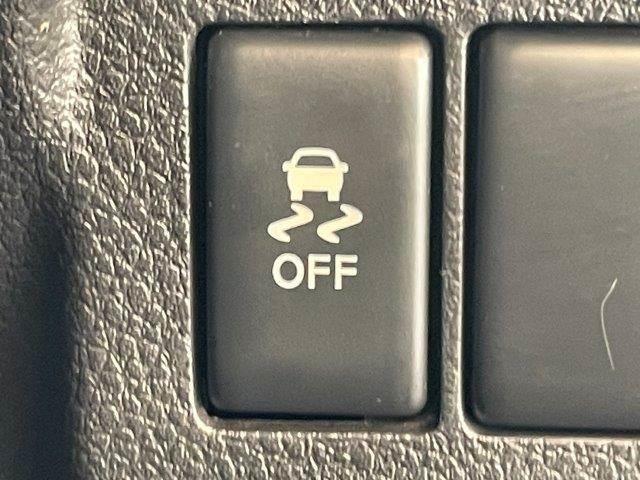 エクストレイル ２０ＧＴ　メモリーナビ　フルセグＴＶ　ＨＩＤヘッドライト　クルーズコントロール　ディーゼルターボ　禁煙車　ＭＴモード付ＡＴ　ＥＴＣ　スマートキー　１８インチアルミホイール　４ＷＤ　Ｂｌｕｅｔｏｏｔｈ対応（7枚目）