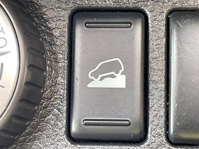 エクストレイル ２０ＧＴ　メモリーナビ　フルセグＴＶ　ＨＩＤヘッドライト　クルーズコントロール　ディーゼルターボ　禁煙車　ＭＴモード付ＡＴ　ＥＴＣ　スマートキー　１８インチアルミホイール　４ＷＤ　Ｂｌｕｅｔｏｏｔｈ対応（9枚目）