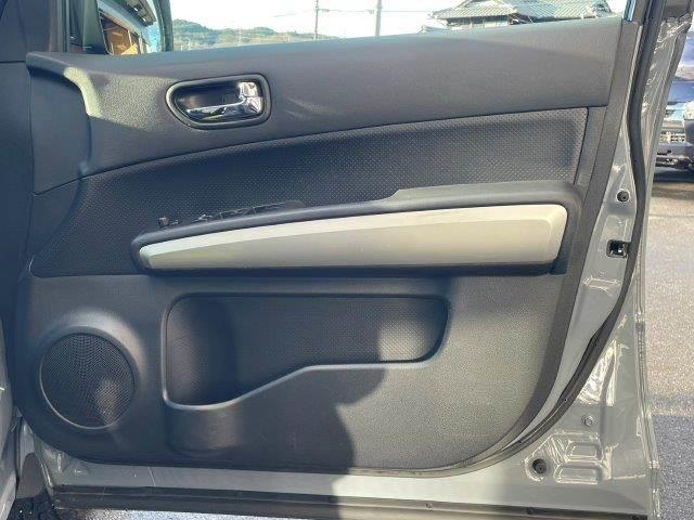 エクストレイル ２０ＧＴ　メモリーナビ　フルセグＴＶ　ＨＩＤヘッドライト　クルーズコントロール　ディーゼルターボ　禁煙車　ＭＴモード付ＡＴ　ＥＴＣ　スマートキー　１８インチアルミホイール　４ＷＤ　Ｂｌｕｅｔｏｏｔｈ対応（49枚目）