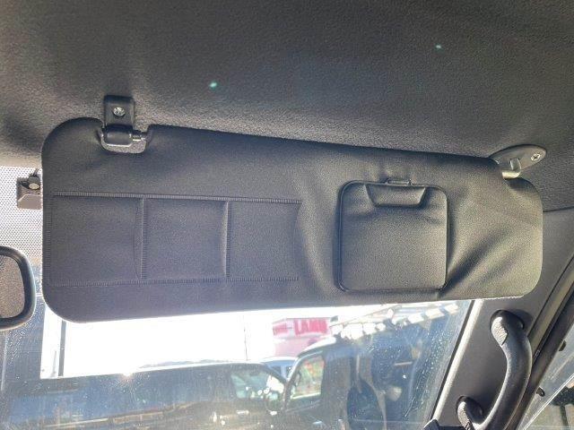 ハイエースバン スーパーＧＬ　ダークプライムＩＩ　特別仕様車　セーフティセンス　ハーフレザーシート　モデリスタフロントエアロ　ＬＥＤヘッドライト　禁煙車　ＥＴＣ　バックカメラ　オートハイビーム　スマートキー　ＭＴモード付（46枚目）