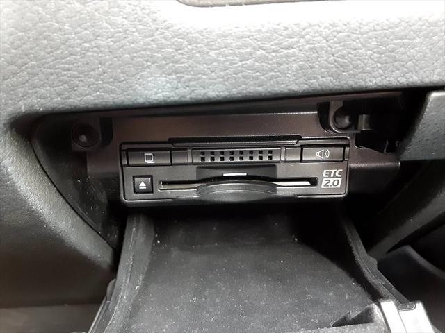 GS250 Iパッケージ 純正ナビ フルセグ レザーシート シートヒーター シートエアコン クルコン パワーシート パドルシフト 衝突軽減ブレーキ Cセンサー ETC フォグランプ オートライト レーンキープ(31枚目)