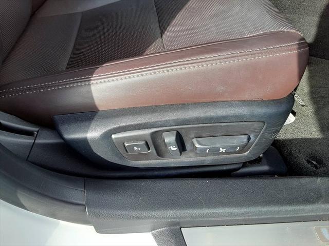 GS250 Iパッケージ 純正ナビ フルセグ レザーシート シートヒーター シートエアコン クルコン パワーシート パドルシフト 衝突軽減ブレーキ Cセンサー ETC フォグランプ オートライト レーンキープ(44枚目)