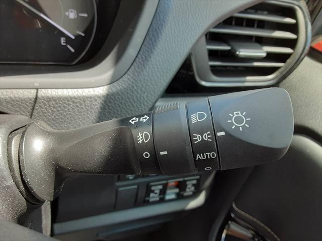Gi 1年保証付 トヨタセーフティーセンス 純正10インチナビ 純正フリップダウンモニター フルセグ Bluetooth 両側パワースライドドア クルーズコントロール オートハイビーム レーン逸脱アラート(38枚目)