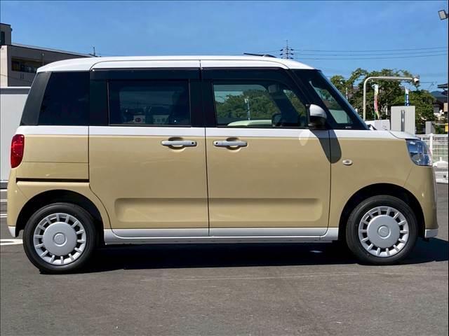 ムーヴキャンバス ストライプスＸ　届出済み未使用車／４ＷＤ／両側電動スライドドア／オートエアコン／スマートキー＆プッシュスタート／ツートンカラー／（7枚目）