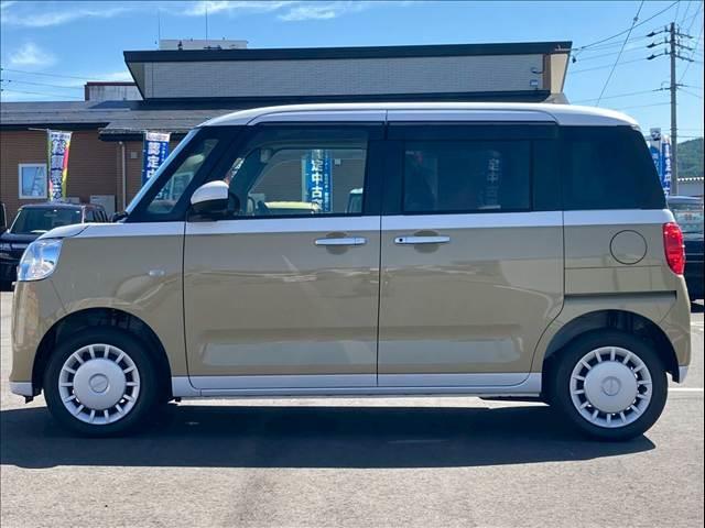 ムーヴキャンバス ストライプスＸ　届出済み未使用車／４ＷＤ／両側電動スライドドア／オートエアコン／スマートキー＆プッシュスタート／ツートンカラー／（8枚目）