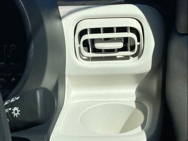 ムーヴキャンバス ストライプスＸ　届出済み未使用車／４ＷＤ／両側電動スライドドア／オートエアコン／スマートキー＆プッシュスタート／ツートンカラー／（28枚目）