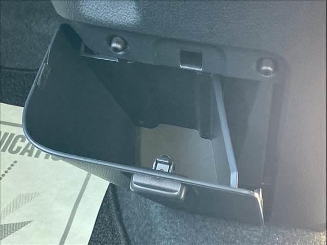 ムーヴキャンバス ストライプスＸ　届出済み未使用車／４ＷＤ／両側電動スライドドア／オートエアコン／スマートキー＆プッシュスタート／ツートンカラー／（40枚目）