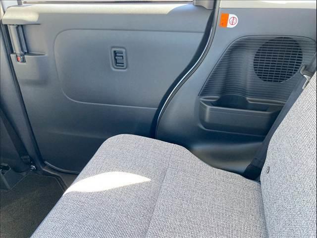 ムーヴキャンバス ストライプスＸ　届出済み未使用車／４ＷＤ／両側電動スライドドア／オートエアコン／スマートキー＆プッシュスタート／ツートンカラー／（48枚目）