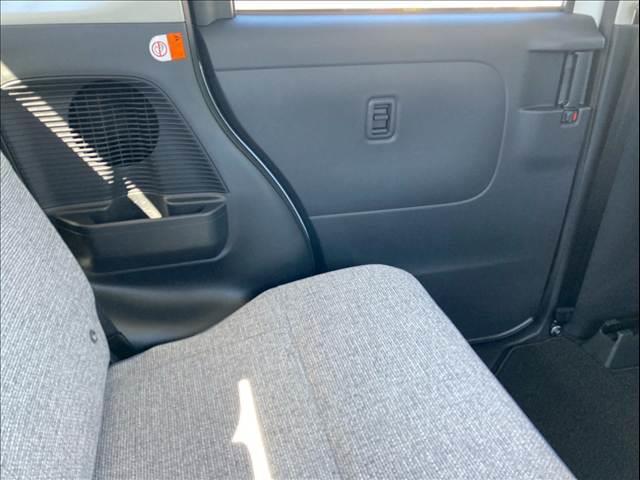 ムーヴキャンバス ストライプスＸ　届出済み未使用車／４ＷＤ／両側電動スライドドア／オートエアコン／スマートキー＆プッシュスタート／ツートンカラー／（49枚目）