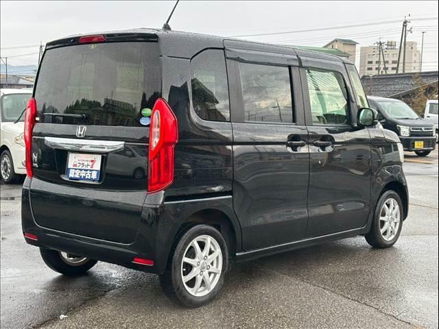Ｎ－ＢＯＸ Ｇ　フラット７認定中古車／４ＷＤ／両側電動スライドドア／オートエアコン／シートヒーター／ＬＥＤヘッドライト／スマートキー＆プッシュスタート／（3枚目）