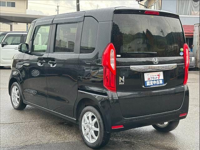 Ｎ－ＢＯＸ Ｇ　フラット７認定中古車／４ＷＤ／両側電動スライドドア／オートエアコン／シートヒーター／ＬＥＤヘッドライト／スマートキー＆プッシュスタート／（4枚目）