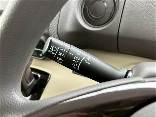 Ｎ－ＢＯＸ Ｇ　フラット７認定中古車／４ＷＤ／両側電動スライドドア／オートエアコン／シートヒーター／ＬＥＤヘッドライト／スマートキー＆プッシュスタート／（14枚目）