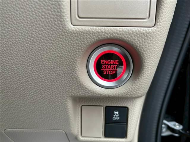 Ｎ－ＢＯＸ Ｇ　フラット７認定中古車／４ＷＤ／両側電動スライドドア／オートエアコン／シートヒーター／ＬＥＤヘッドライト／スマートキー＆プッシュスタート／（19枚目）