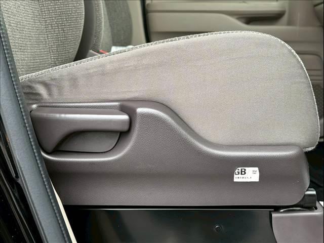 Ｎ－ＢＯＸ Ｇ　フラット７認定中古車／４ＷＤ／両側電動スライドドア／オートエアコン／シートヒーター／ＬＥＤヘッドライト／スマートキー＆プッシュスタート／（23枚目）