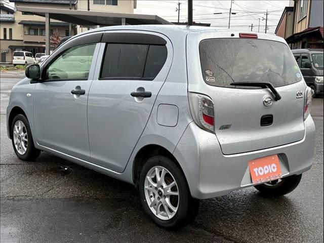 ミライース Lf SA 4WD/社外ナビ/テレビ/安全装備/衝突軽減ブレーキ/アイドリングストップ/エアコン/パワーウインドウ/可倒式リアシート(4枚目)