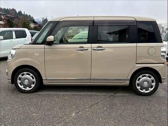 ムーヴキャンバス Ｇメイクアップリミテッド　ＳＡＩＩＩ　４ＷＤ／安全装備／衝突軽減ブレーキ／車線逸脱防止警報／オートライト／オートマチックハイビーム／７インチナビ／テレビ／全方位モニター／オートエアコン／シートヒーター／両側電動スライドドア／ＬＥＤヘッド（4枚目）