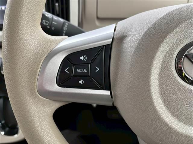 ムーヴキャンバス Ｇメイクアップリミテッド　ＳＡＩＩＩ　４ＷＤ／安全装備／衝突軽減ブレーキ／車線逸脱防止警報／オートライト／オートマチックハイビーム／７インチナビ／テレビ／全方位モニター／オートエアコン／シートヒーター／両側電動スライドドア／ＬＥＤヘッド（19枚目）