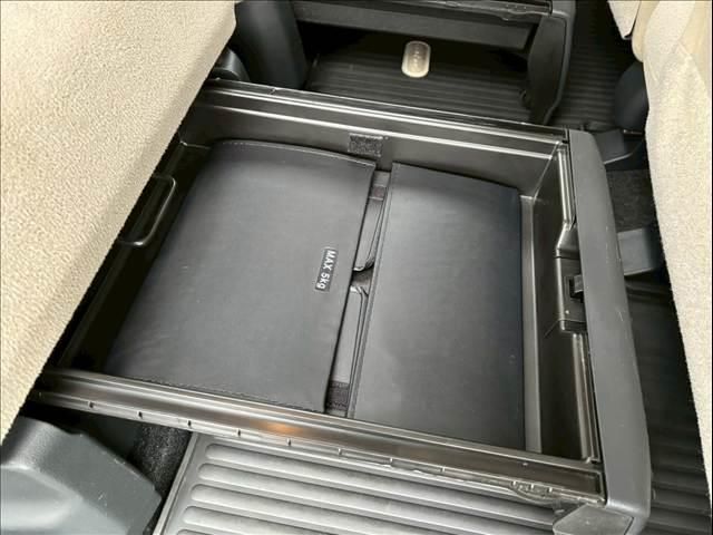 ムーヴキャンバス Ｇメイクアップリミテッド　ＳＡＩＩＩ　４ＷＤ／安全装備／衝突軽減ブレーキ／車線逸脱防止警報／オートライト／オートマチックハイビーム／７インチナビ／テレビ／全方位モニター／オートエアコン／シートヒーター／両側電動スライドドア／ＬＥＤヘッド（27枚目）