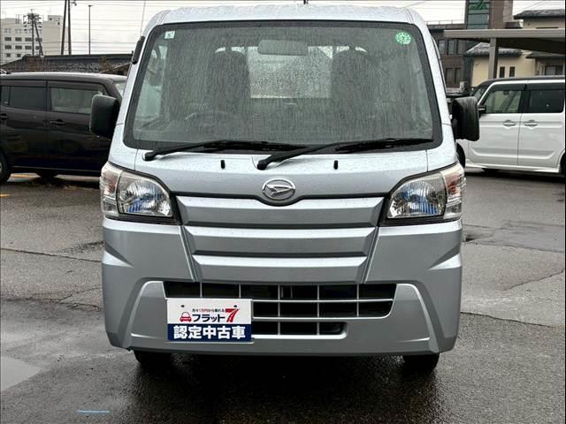 ハイゼットトラック フラット7認定中古車/4WD/エアコン/パワステ/パートタイム4WD/スピーカー付きラジオ/スペアタイヤ/(5枚目)