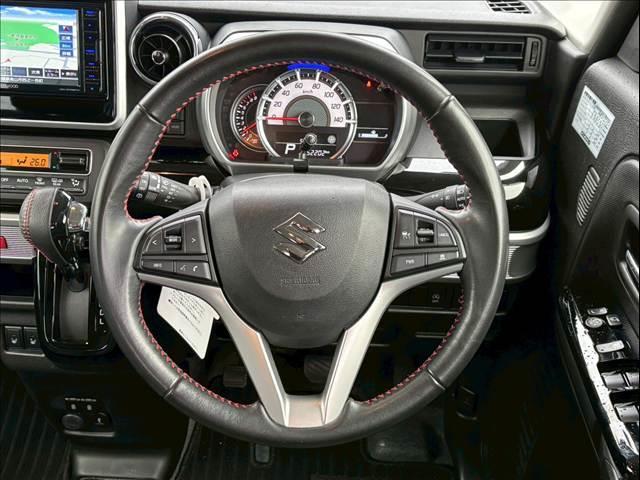 スペーシアカスタム ハイブリッドＸＳ　４ＷＤ／社外ナビ／テレビ／全方位モニター／オートエアコン／シートヒーター／充電用ＵＳＢチャージャー／クルーズコントロール／ＬＥＤヘッドライト／安全装備／衝突軽減ブレーキ／車線逸脱防止警報／ＬＥＤヘッド（15枚目）