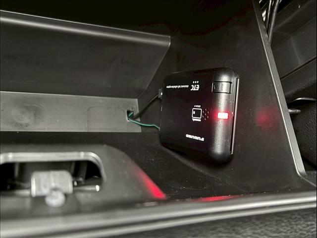 スペーシアカスタム ハイブリッドＸＳ　４ＷＤ／社外ナビ／テレビ／全方位モニター／オートエアコン／シートヒーター／充電用ＵＳＢチャージャー／クルーズコントロール／ＬＥＤヘッドライト／安全装備／衝突軽減ブレーキ／車線逸脱防止警報／ＬＥＤヘッド（35枚目）