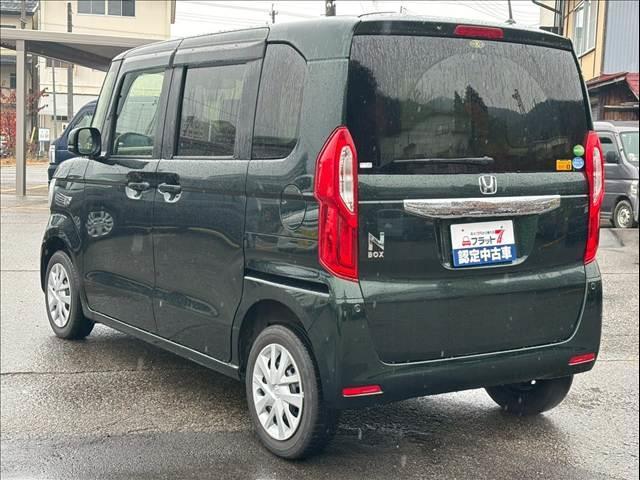 Ｎ－ＢＯＸ Ｇホンダセンシング　フラット７認定中古車／４ＷＤ／ホンダセンシング／衝突軽減ブレーキ／車線逸脱防止警報／クルーズコントロール／社外ナビ／スマートキー＆プッシュスタート／オートエアコン／バックカメラ／ＬＥＤヘッドライト（4枚目）