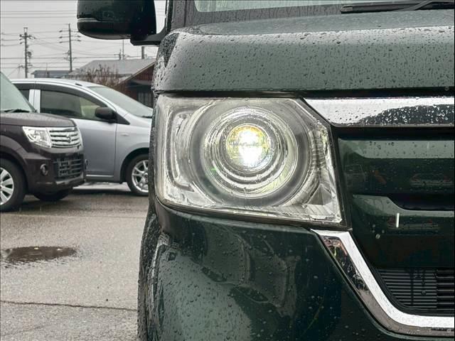 Ｎ－ＢＯＸ Ｇホンダセンシング　フラット７認定中古車／４ＷＤ／ホンダセンシング／衝突軽減ブレーキ／車線逸脱防止警報／クルーズコントロール／社外ナビ／スマートキー＆プッシュスタート／オートエアコン／バックカメラ／ＬＥＤヘッドライト（13枚目）