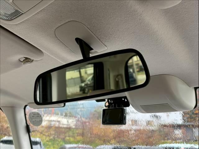 Ｎ－ＢＯＸ Ｇホンダセンシング　フラット７認定中古車／４ＷＤ／ホンダセンシング／衝突軽減ブレーキ／車線逸脱防止警報／クルーズコントロール／社外ナビ／スマートキー＆プッシュスタート／オートエアコン／バックカメラ／ＬＥＤヘッドライト（19枚目）