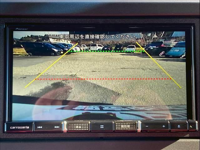 Ｎ－ＢＯＸカスタム Ｇ・Ｌホンダセンシング　フラット７認定中古車／４ＷＤ／社外ナビ／テレビ／バックモニター／スマートキー＆プッシュスタート／オートエアコン／ＬＥＤヘッドライト／左側電動スライドドア／ホンダセンシング／（9枚目）