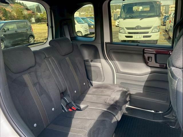 Ｎ－ＢＯＸカスタム Ｇ・Ｌホンダセンシング　フラット７認定中古車／４ＷＤ／社外ナビ／テレビ／バックモニター／スマートキー＆プッシュスタート／オートエアコン／ＬＥＤヘッドライト／左側電動スライドドア／ホンダセンシング／（16枚目）