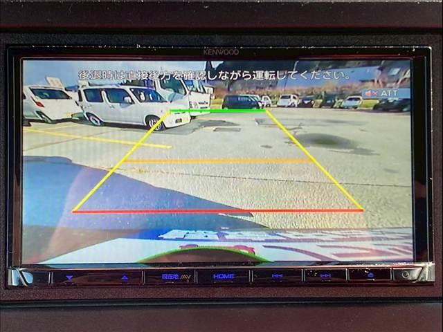 Ｎ－ＢＯＸカスタム Ｇ・Ｌホンダセンシング　フラット７認定中古車／ホンダセンシング／社外ナビ／テレビ／バックモニター／スマートキー＆プッシュスタート／オートエアコン／ＬＥＤヘッドライト／左側電動スライドドア／社外品革調シートカバー／純正アルミ（9枚目）