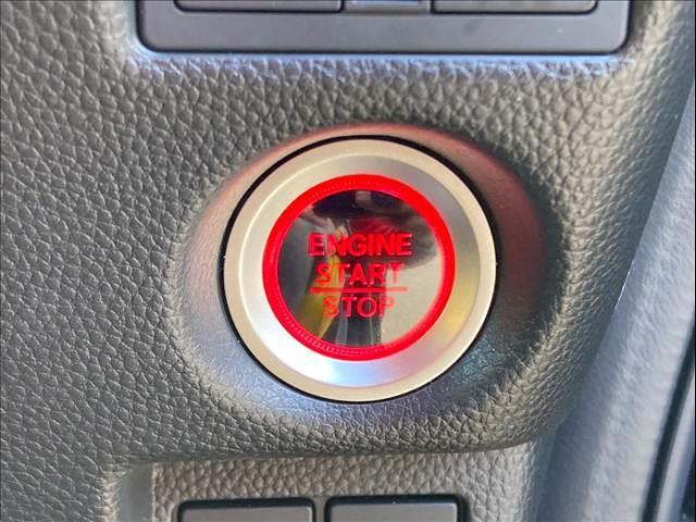 Ｎ－ＢＯＸカスタム Ｇ・Ｌホンダセンシング　フラット７認定中古車／ホンダセンシング／社外ナビ／テレビ／バックモニター／スマートキー＆プッシュスタート／オートエアコン／ＬＥＤヘッドライト／左側電動スライドドア／社外品革調シートカバー／純正アルミ（27枚目）