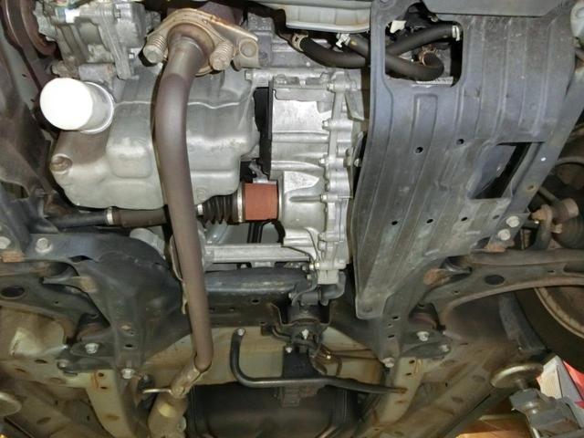 Ｎ－ＢＯＸカスタム Ｇ・Ｌパッケージ　ナビ　バックカメラ　ＴＶ　ＤＶＤ　ＣＤ　ＥＴＣ　セキュリティアラーム　スマキー　助手席エアバッグ　運転席エアバッグ　キーレス　全席ＰＷ　ＡＢＳ　ＡＡＣ　衝突安全ボディ　パワステ　アイドリング　ベンチ席（9枚目）