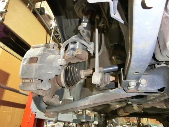 Ｎ－ＢＯＸカスタム Ｇ・Ｌパッケージ　ナビ　バックカメラ　ＴＶ　ＤＶＤ　ＣＤ　ＥＴＣ　セキュリティアラーム　スマキー　助手席エアバッグ　運転席エアバッグ　キーレス　全席ＰＷ　ＡＢＳ　ＡＡＣ　衝突安全ボディ　パワステ　アイドリング　ベンチ席（11枚目）