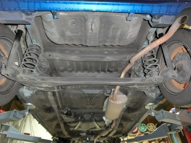 Ｎ－ＢＯＸカスタム Ｇ　ＳＳパッケージ　ナビ　バックカメラ　ＴＶ　ＤＶＤ　ＣＤ　ＥＴＣ　セキュリティアラーム　スマキー　助手席エアバッグ　運転席エアバッグ　キーレス　全席ＰＷ　ＡＢＳ　ＡＡＣ　衝突安全ボディ　パワステ　アイドリング　ベンチ席（16枚目）