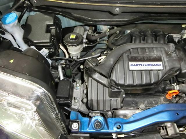 Ｎ－ＢＯＸカスタム Ｇ　ＳＳパッケージ　ナビ　バックカメラ　ＴＶ　ＤＶＤ　ＣＤ　ＥＴＣ　セキュリティアラーム　スマキー　助手席エアバッグ　運転席エアバッグ　キーレス　全席ＰＷ　ＡＢＳ　ＡＡＣ　衝突安全ボディ　パワステ　アイドリング　ベンチ席（18枚目）