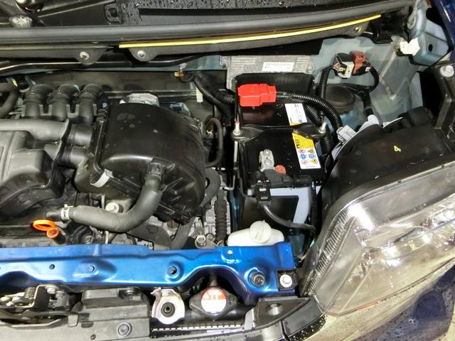 Ｎ－ＢＯＸカスタム Ｇ　ＳＳパッケージ　ナビ　バックカメラ　ＴＶ　ＤＶＤ　ＣＤ　ＥＴＣ　セキュリティアラーム　スマキー　助手席エアバッグ　運転席エアバッグ　キーレス　全席ＰＷ　ＡＢＳ　ＡＡＣ　衝突安全ボディ　パワステ　アイドリング　ベンチ席（23枚目）