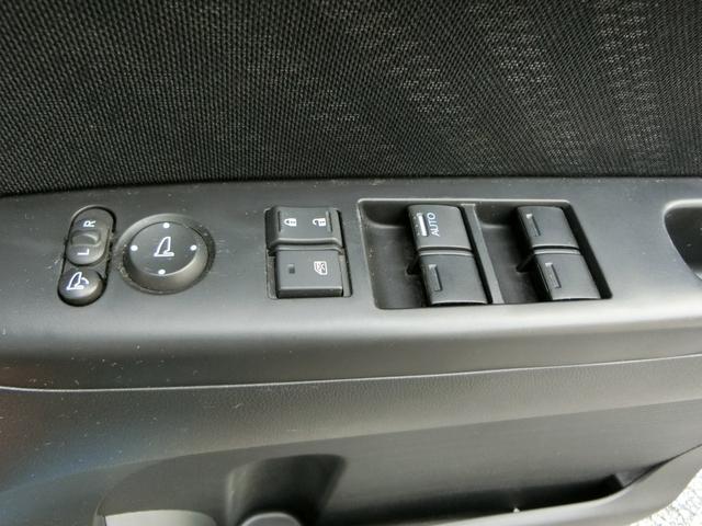 Ｎ－ＢＯＸカスタム Ｇ　ＳＳパッケージ　ナビ　バックカメラ　ＴＶ　ＤＶＤ　ＣＤ　ＥＴＣ　セキュリティアラーム　スマキー　助手席エアバッグ　運転席エアバッグ　キーレス　全席ＰＷ　ＡＢＳ　ＡＡＣ　衝突安全ボディ　パワステ　アイドリング　ベンチ席（60枚目）