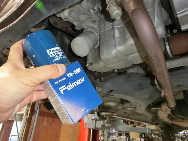 Ｎ－ＢＯＸカスタム Ｇ・Ａパッケージ　ナビ　バックカメラ　ＴＶ　ＤＶＤ　ＣＤ　ＥＴＣ　セキュリティアラーム　スマキー　助手席エアバッグ　運転席エアバッグ　キーレス　全席ＰＷ　ＡＢＳ　ＡＡＣ　衝突安全ボディ　パワステ　アイドリング　ベンチ席（7枚目）