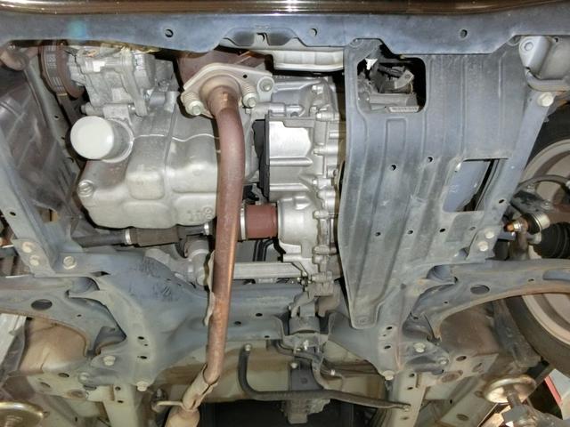 Ｎ－ＢＯＸカスタム Ｇ・Ａパッケージ　ナビ　バックカメラ　ＴＶ　ＤＶＤ　ＣＤ　ＥＴＣ　セキュリティアラーム　スマキー　助手席エアバッグ　運転席エアバッグ　キーレス　全席ＰＷ　ＡＢＳ　ＡＡＣ　衝突安全ボディ　パワステ　アイドリング　ベンチ席（9枚目）