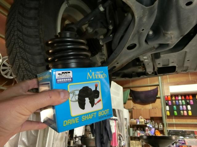 Ｎ－ＢＯＸカスタム Ｇ・Ａパッケージ　ナビ　バックカメラ　ＴＶ　ＤＶＤ　ＣＤ　ＥＴＣ　セキュリティアラーム　スマキー　助手席エアバッグ　運転席エアバッグ　キーレス　全席ＰＷ　ＡＢＳ　ＡＡＣ　衝突安全ボディ　パワステ　アイドリング　ベンチ席（13枚目）