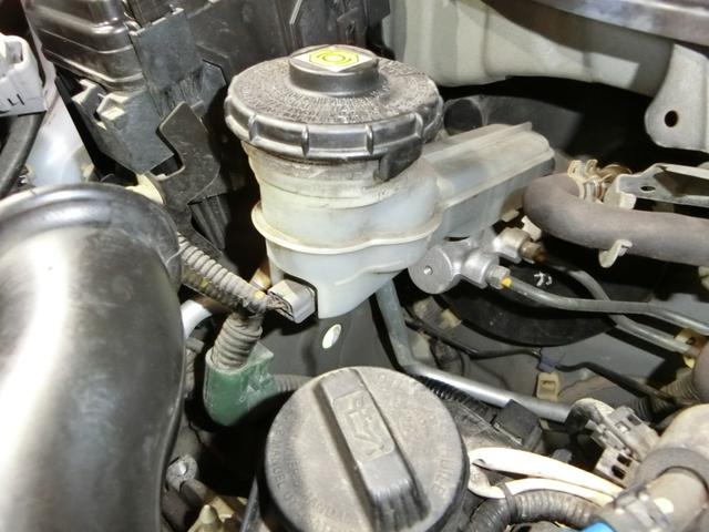 Ｎ－ＢＯＸカスタム Ｇ・Ａパッケージ　ナビ　バックカメラ　ＴＶ　ＤＶＤ　ＣＤ　ＥＴＣ　セキュリティアラーム　スマキー　助手席エアバッグ　運転席エアバッグ　キーレス　全席ＰＷ　ＡＢＳ　ＡＡＣ　衝突安全ボディ　パワステ　アイドリング　ベンチ席（17枚目）