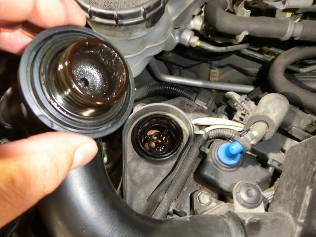 Ｎ－ＢＯＸカスタム Ｇ・Ａパッケージ　ナビ　バックカメラ　ＴＶ　ＤＶＤ　ＣＤ　ＥＴＣ　セキュリティアラーム　スマキー　助手席エアバッグ　運転席エアバッグ　キーレス　全席ＰＷ　ＡＢＳ　ＡＡＣ　衝突安全ボディ　パワステ　アイドリング　ベンチ席（18枚目）