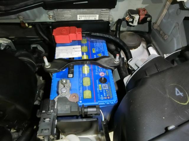 Ｎ－ＢＯＸカスタム Ｇ・Ｌパッケージ　ナビ　バックカメラ　ＴＶ　ＤＶＤ　ＣＤ　ＥＴＣ　セキュリティアラーム　スマキー　助手席エアバッグ　運転席エアバッグ　キーレス　全席ＰＷ　ＡＢＳ　ＡＡＣ　衝突安全ボディ　パワステ　アイドリング　ベンチ席（21枚目）