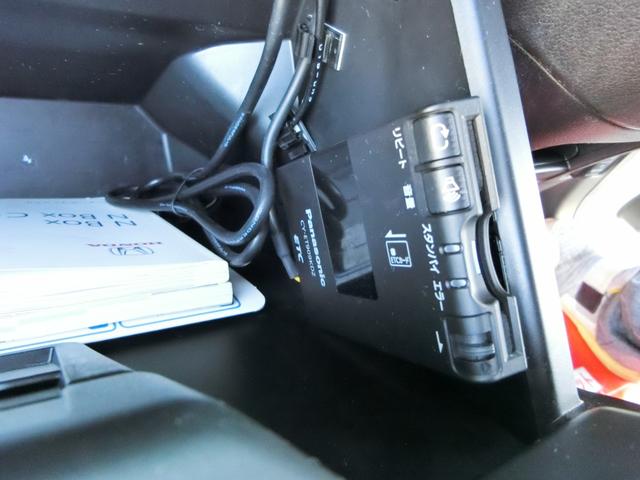 Ｎ－ＢＯＸカスタム Ｇ・Ｌパッケージ　ナビ　バックカメラ　ＴＶ　ＤＶＤ　ＣＤ　ＥＴＣ　セキュリティアラーム　スマキー　助手席エアバッグ　運転席エアバッグ　キーレス　全席ＰＷ　ＡＢＳ　ＡＡＣ　衝突安全ボディ　パワステ　アイドリング　ベンチ席（49枚目）